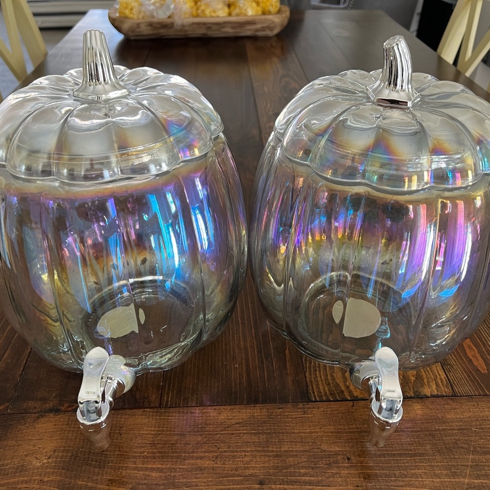 Drink dispensers